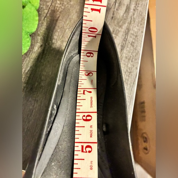 Black Floral Crocs Wedges - Picture 9 of 10